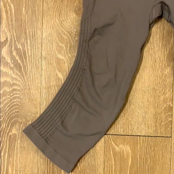 Lululemon In The Flow Crops - Picture 3 of 8